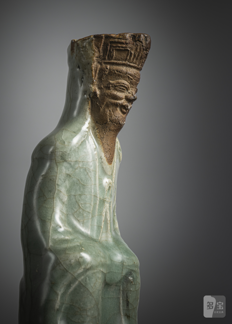 Longquan figure of a dignitary with celadon glaze - 图3